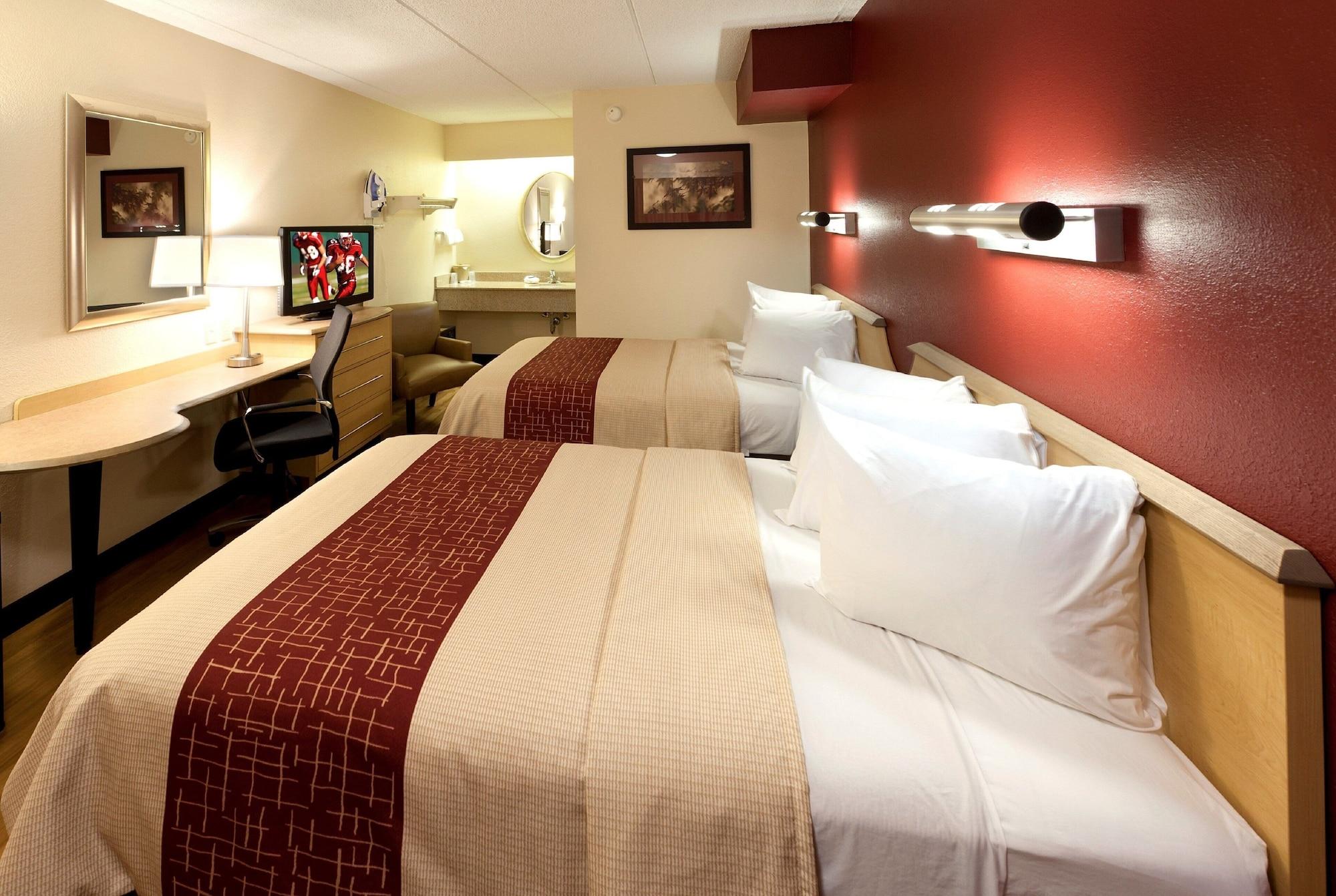 Red Roof Inn Dayton North Airport Екстериор снимка