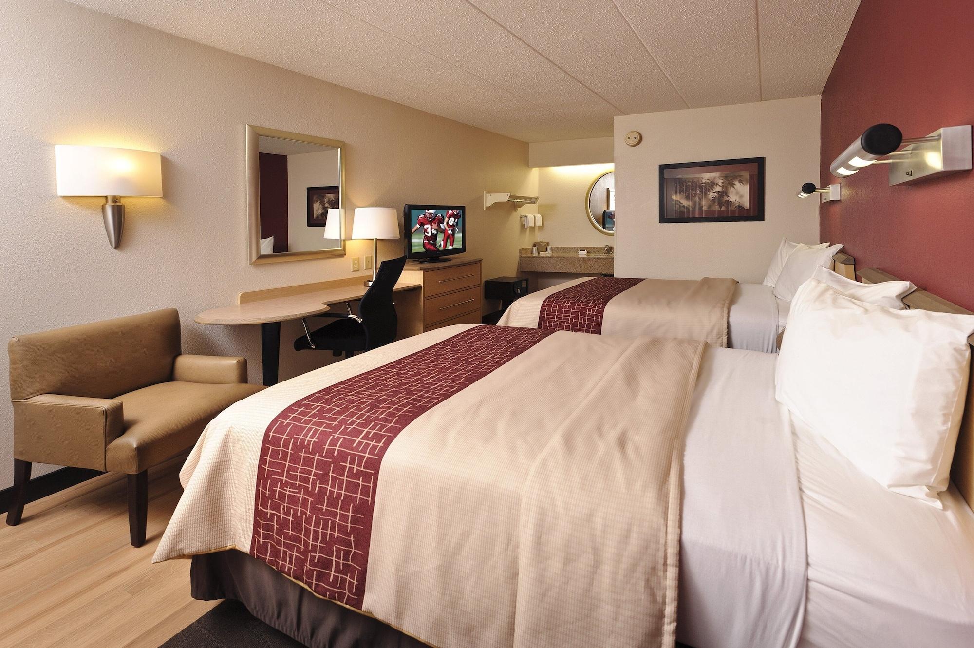 Red Roof Inn Dayton North Airport Екстериор снимка